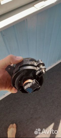 Противотуманная фара Гранта правая