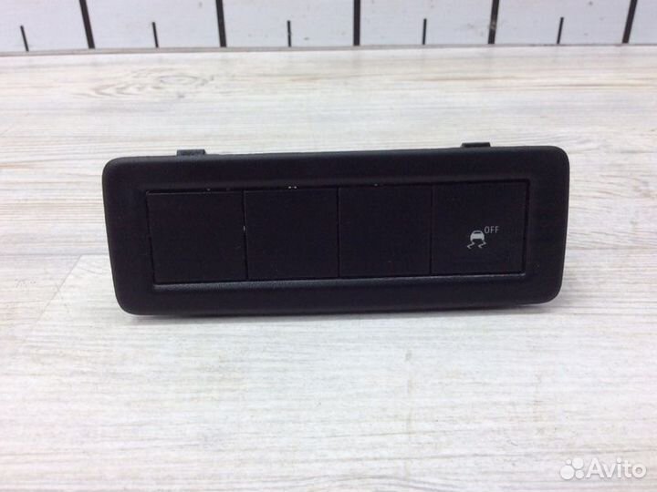 Блок кнопок Renault Arkana пробег 46 H5HA450 2019