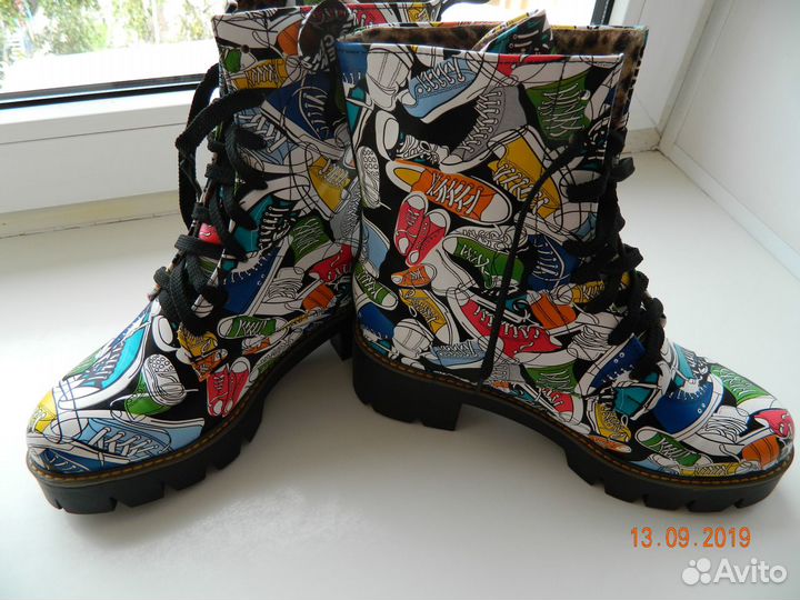 Ботинки деми Dr.Martens