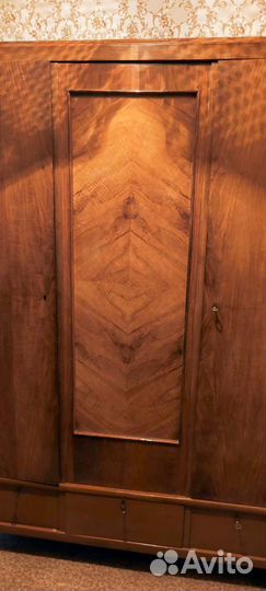 Шкаф для одежды с полками бу