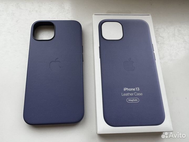 Чехол на iPhone 13