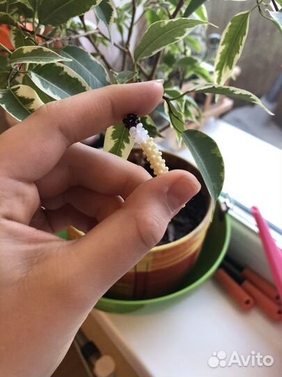 Украшения из бисера на заказ