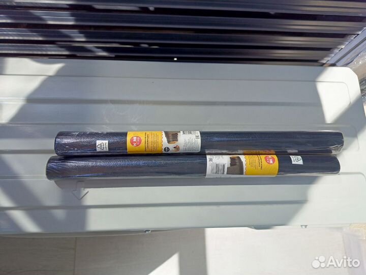 Самоклеющаяся пленка