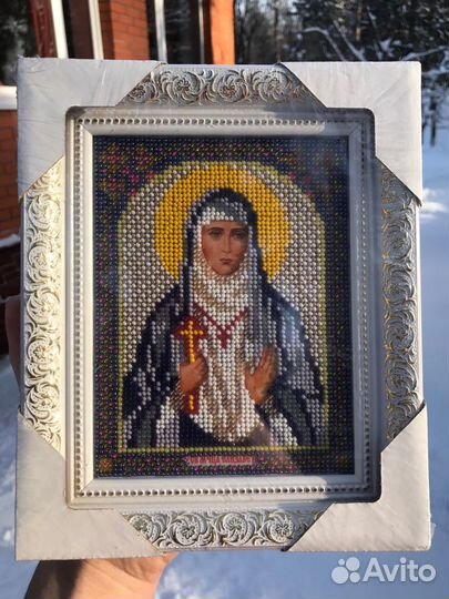 Икона вышитая бисером “Святая Елизавета”