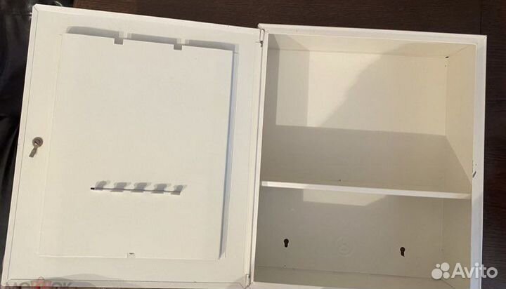 Аптечный шкаф шкафчик аптечка с зеркалом СССР