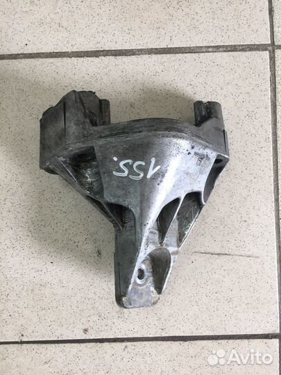 Кронштейн двс Opel Vectra B