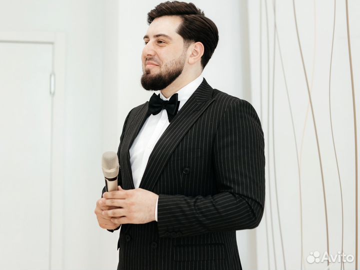 Ведущий + DJ, тамада, шоумен