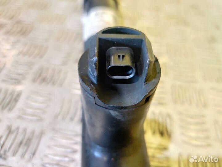 Амортизатор задний Volkswagen Passat Variant B8