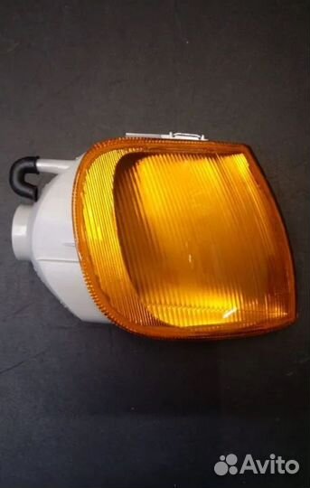 Поворотник (L) Polo желтый 6N0 953 042 B