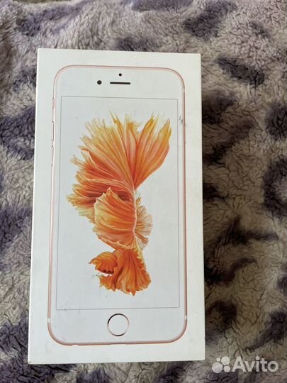 Телефон iPhone 6s