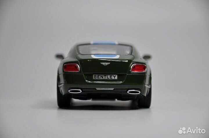 Модель автомобиля Bentley Continental GT металл