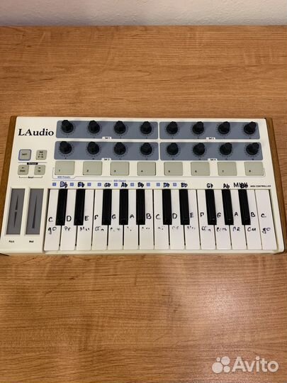 LAudio Worldemini midi-клавиатура
