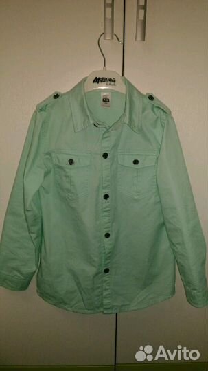 Красивая рубашка мятного цвета