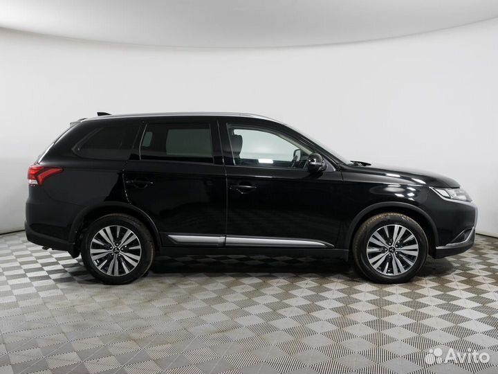 Mitsubishi Outlander 2.0 CVT, 2021, 32 539 км