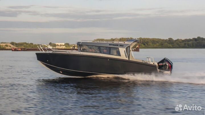 Каютный катер Voyager 960 Cabin