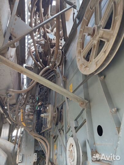 Комбайн Ростсельмаш Vector 410, 2009