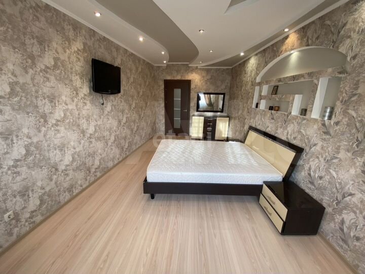 3-к. квартира, 112 м², 9/16 эт.