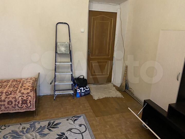 Комната 18 м² в 6-к., 2/3 эт.