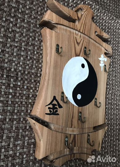 Ключница настенная из дерева