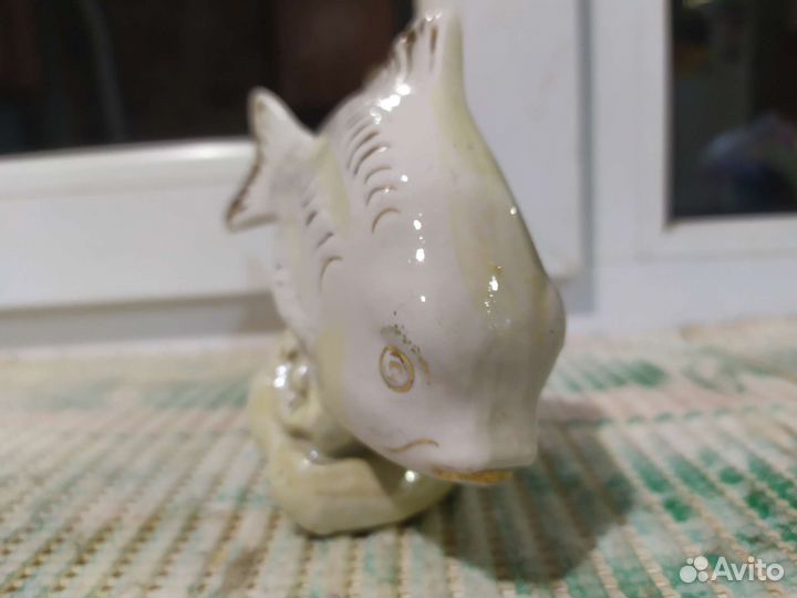 Фарфоровая статуэтка Дулево