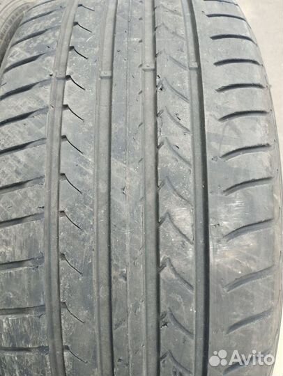 Goodyear EfficientGrip 245/45 R18 100Y