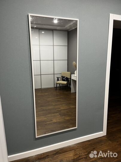 Зеркало в рамке