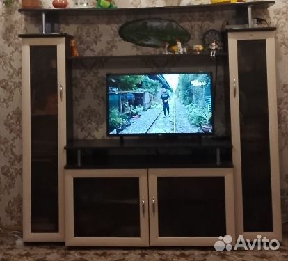 Стенка в гостиную