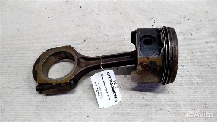 Поршень с шатуном Renault Logan 2 14г