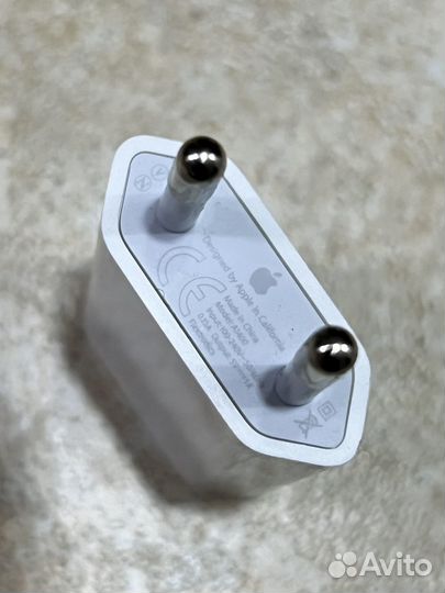 Оригинальное зарядное устройство Apple