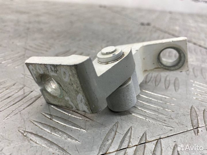 Б/У петля двери задний правый Volkswagen Polo 602