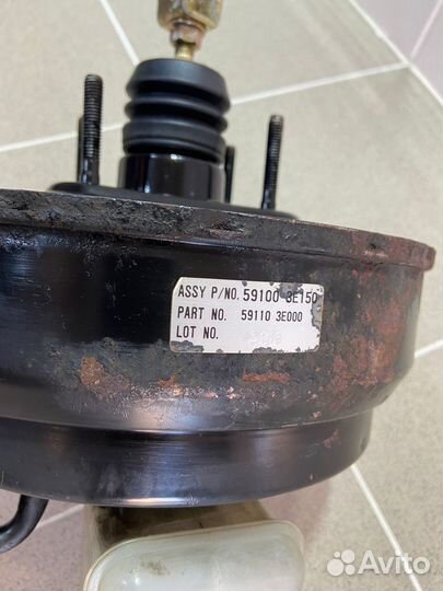 Вакуумник с гтц в сборе Kia Sorento 2002