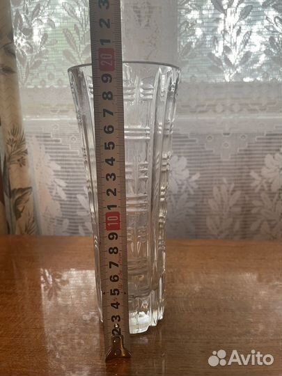 Ваза для цветов хрустальная