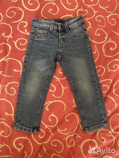 Курточка, кофта, джинсы для девочки.Вещи пакетом