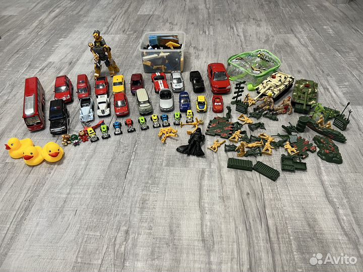 Игрушки для мальчика пакетом