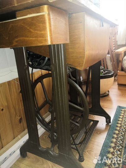 Машинка швейная ножная пмз