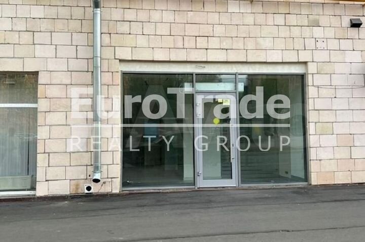 Сдам торговое помещение, 165 м²