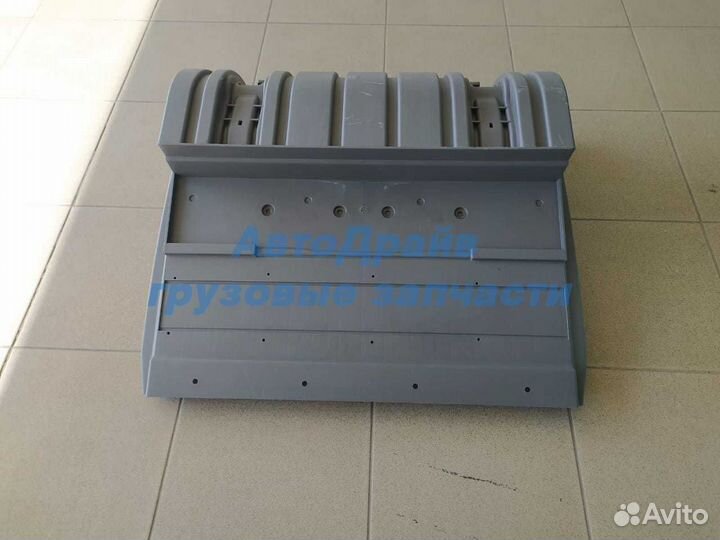 Крыло заднее Мерседес Актрос мп2 мп3 Аксор задняя