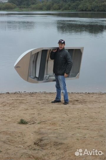 Алюминиевая лодка Малютка-Н 2.6 м.,новая,с вёслами
