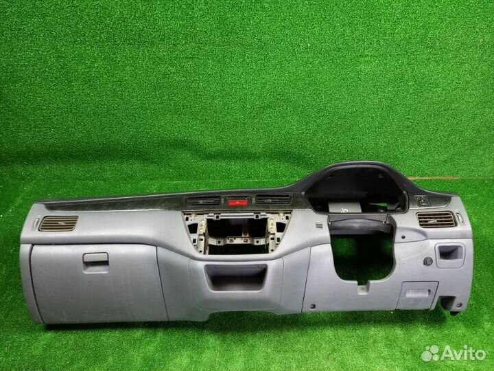 Панель приборов(Торпедо) Mitsubishi Lancer CS2A
