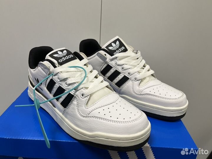 Кроссовки Adidas