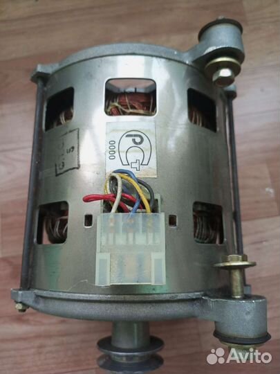 Двигатель для стиральной новый машины Вятка 5 шту