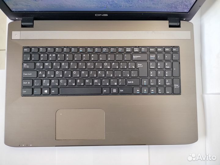Ноутбук DNS Core i3-3110m/4/HDD500/740m/Win10/17.3