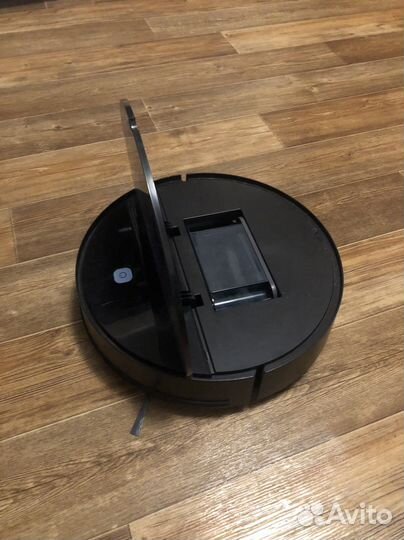 Робот пылесос
