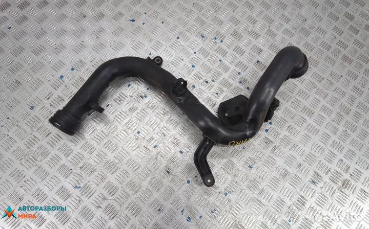 Патрубок интеркулера Skoda Octavia 2 (A5) 2005