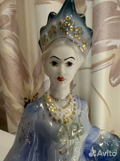 Антикварная статуэтка 