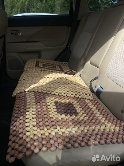 Постилки на сидушке в машину