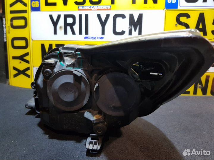 Фара правая Ford Focus 2 1.6 shda 2008