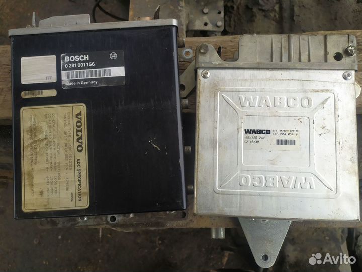 Блок управления двигателем Volvo F12