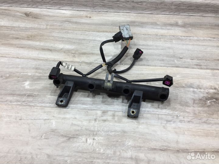 Топливная рампа Peugeot 206 / Пежо 206