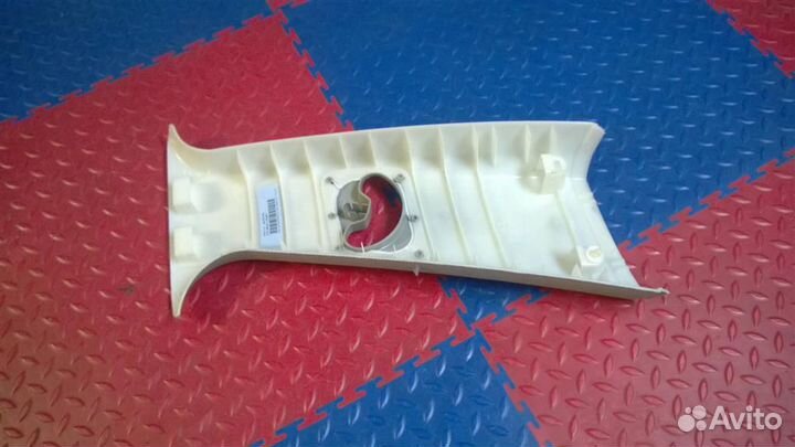 Обшивка стойки центральная левая верхняя BMW X5 E